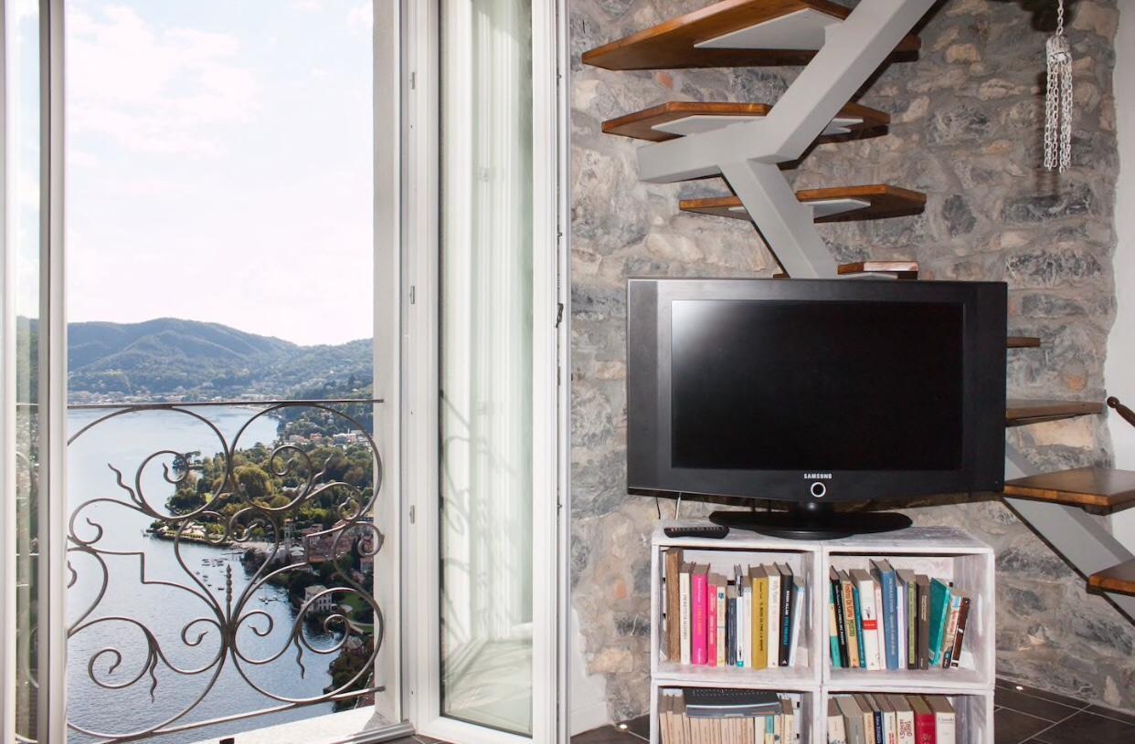 Holiday Home Vista Lago チェルノッビオ エクステリア 写真